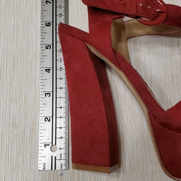 Material Girl chunky cranberry heel - Picture 5 of 5